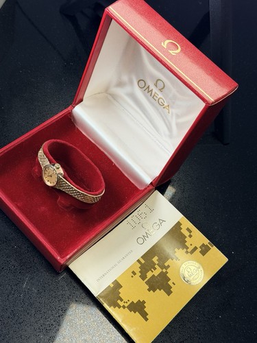 Omega ladies vintage 9ct gold - vintage,